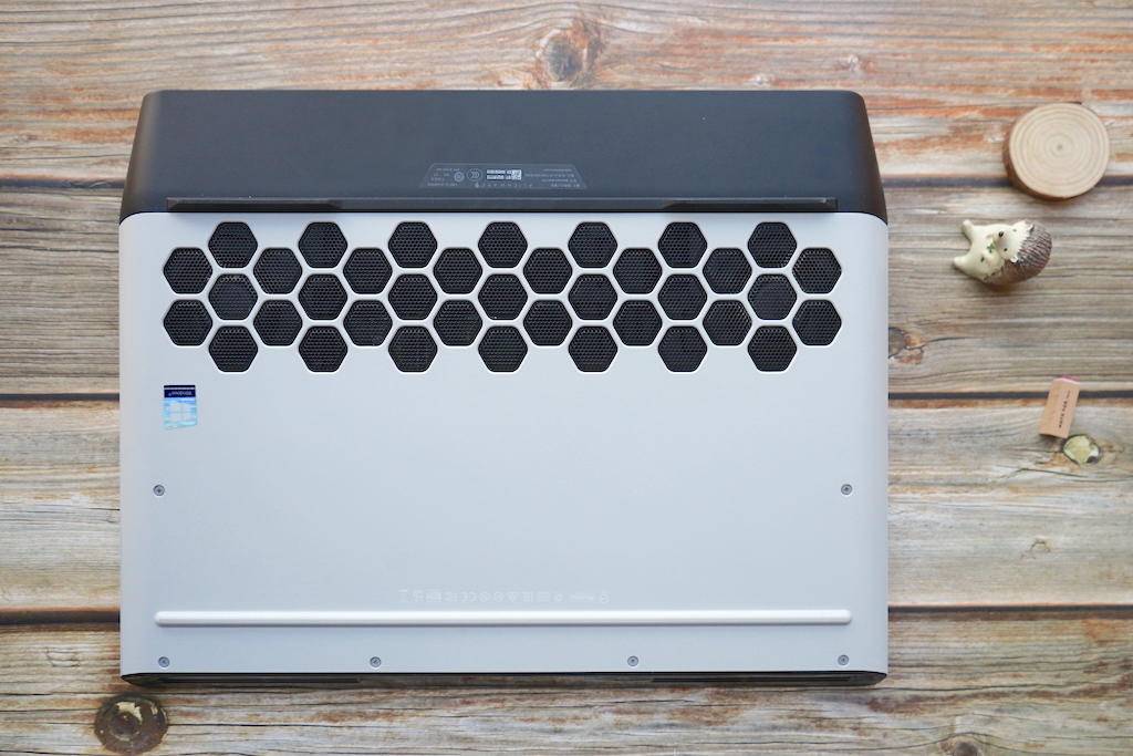 给你40000块，你是选择买一台这样的笔记本还是北京的一个平方