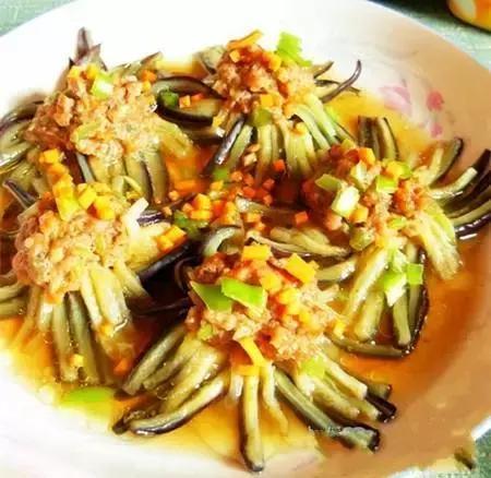 青椒蒜苔蘑菇炒肉的家常做法大全,芹菜炒鱿鱼茶树菇