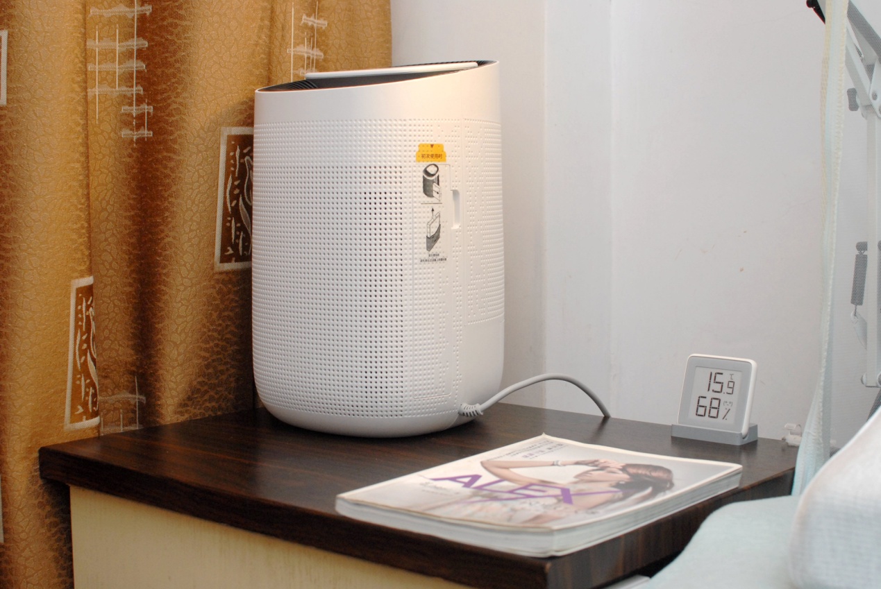 入手百元净化*湿机除**，彻底解决南方城中村小伙烦恼