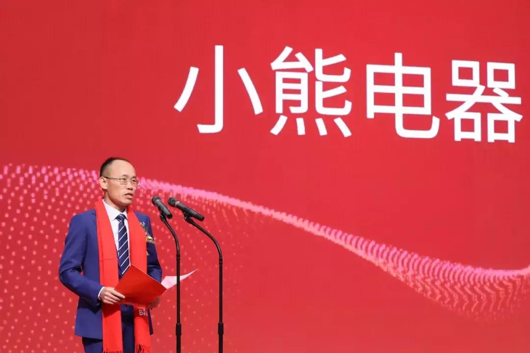 小熊酸奶机第一代,小熊酸奶机便携做酸奶的流程