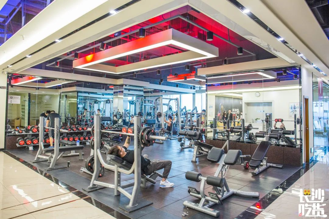 当代年轻人如何树立正确的消费观,当代年轻人的珠宝消费观