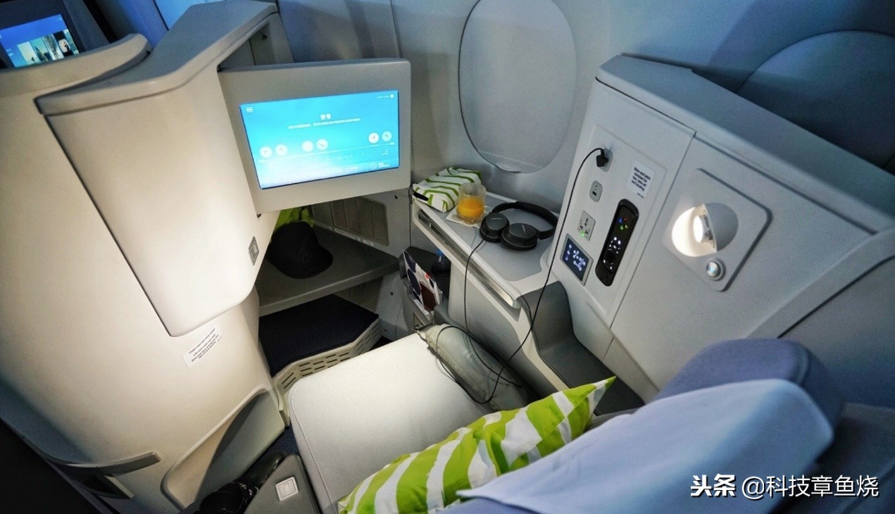 换了个更贵的耳机反而听不见脚步,换一个好的耳机值得吗