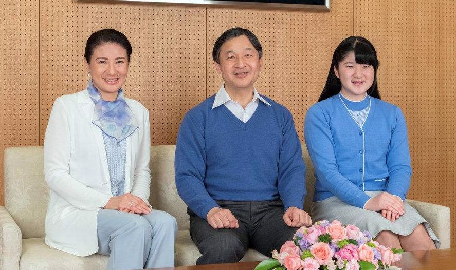 明仁天皇小传：“万世一系”的第125代日本天皇，即将退位