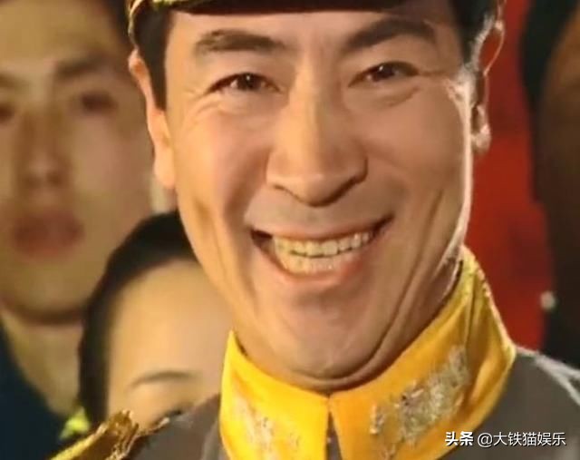 有酒窝的“大叔”只服这4位,不仅笑起来甜,辨识度高,还特耐老