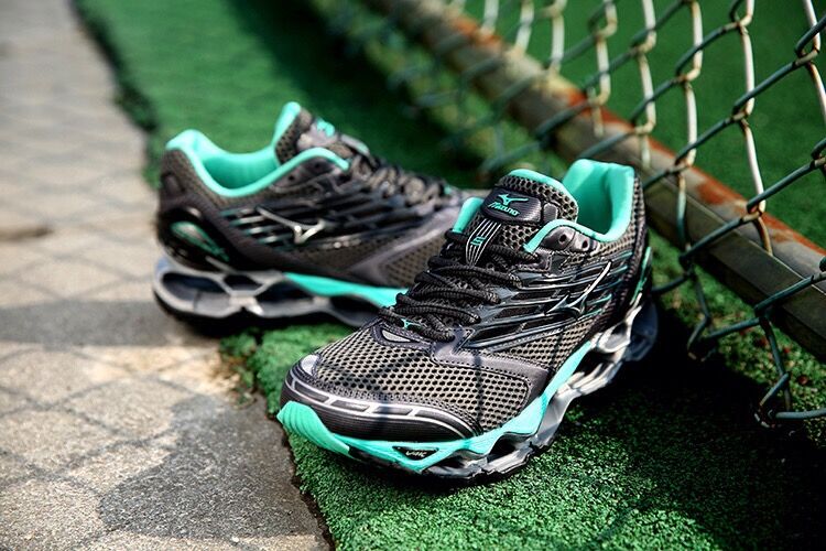 怎么知道跑鞋适不适合自己,美津浓跑鞋推荐500左右跑鞋