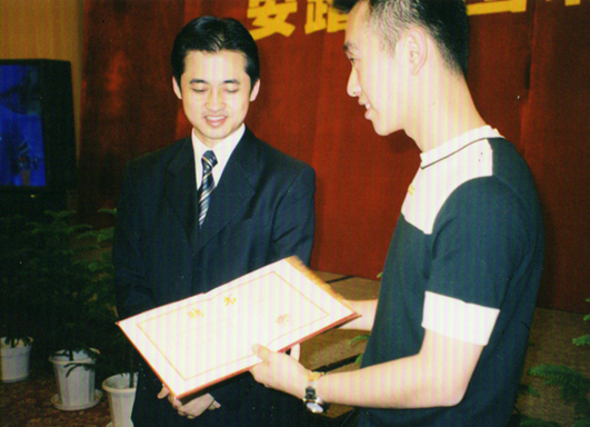 安踏崛起之路,安踏未来发展