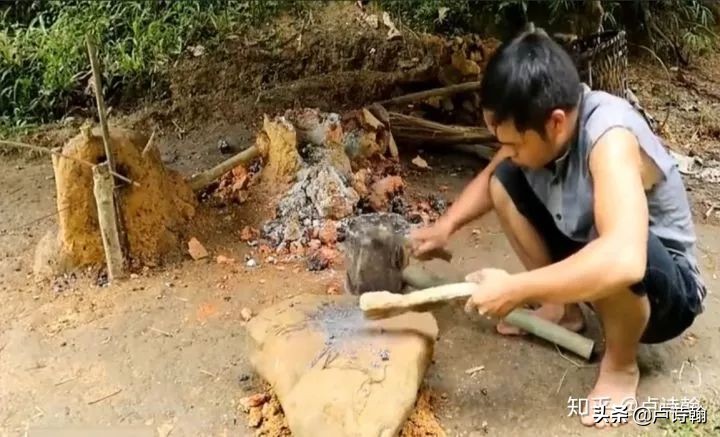 那些自称妹子多颜值高的公司，好像都没活过寒冬