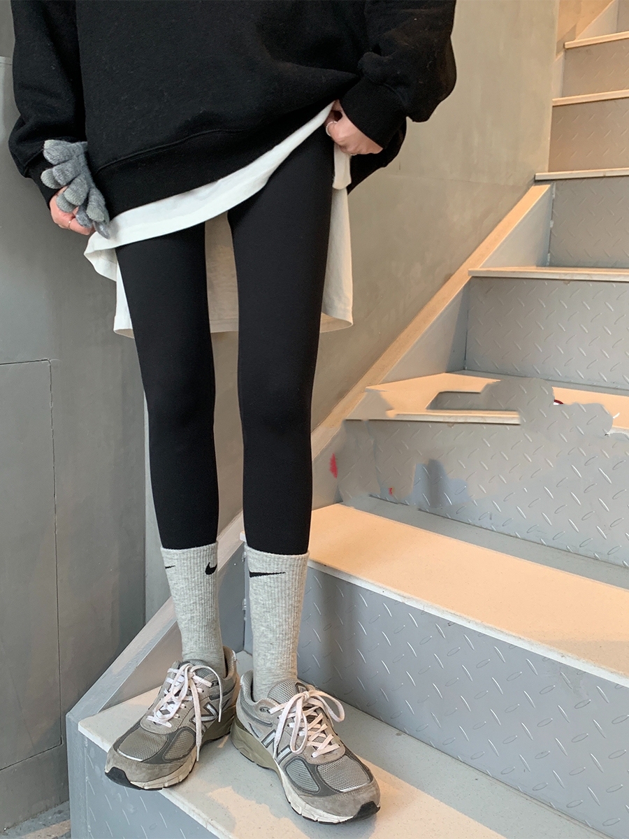 为什么鲨鱼裤穿起来很土气,鲨鱼裤真的有那么好看吗