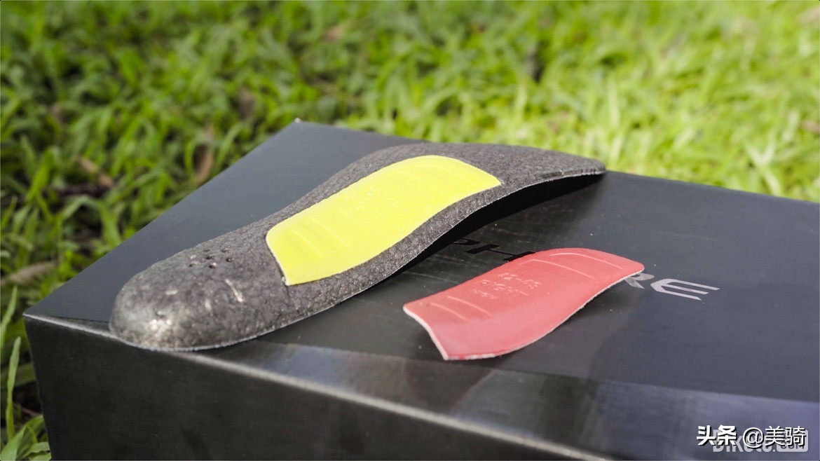 禧玛诺rc902顶级锁鞋,禧玛诺rc100锁鞋评测