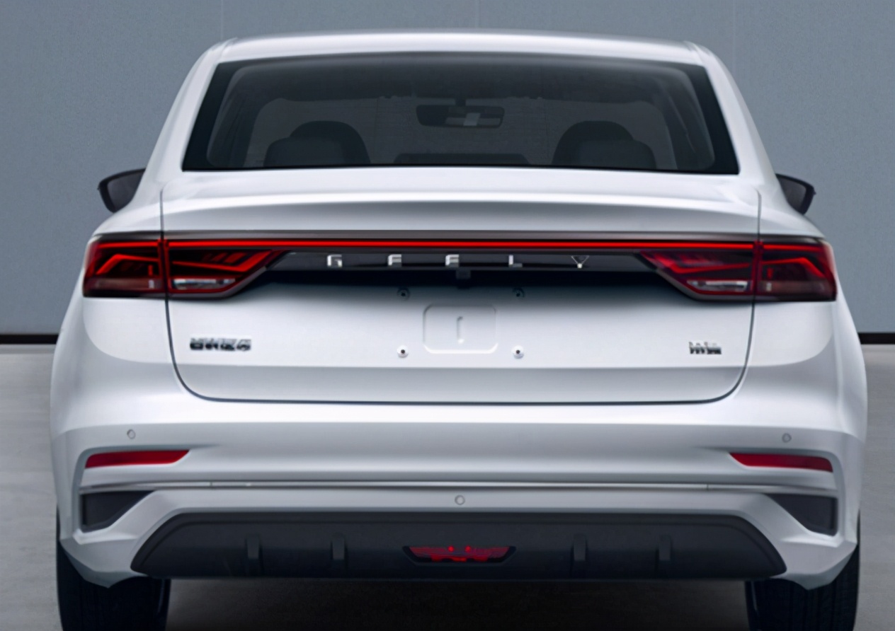 第四代吉利帝豪现车好看吗,最值得买的国产车5万落地