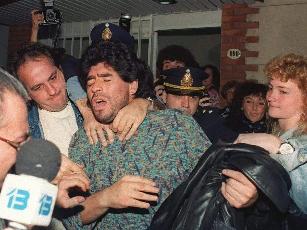 马拉多纳共产主义,马拉多纳人物故事