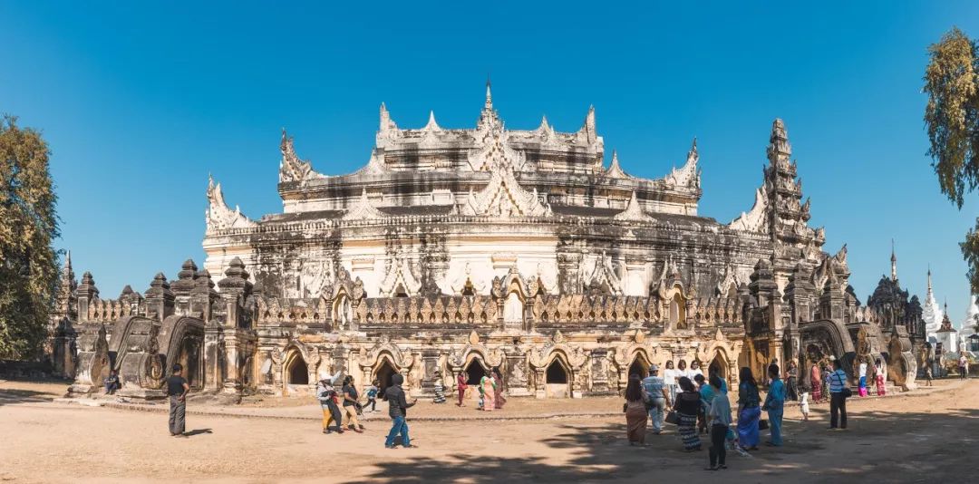 这个地方被称为“佛教之都”，随处可见寺庙，美出新高度