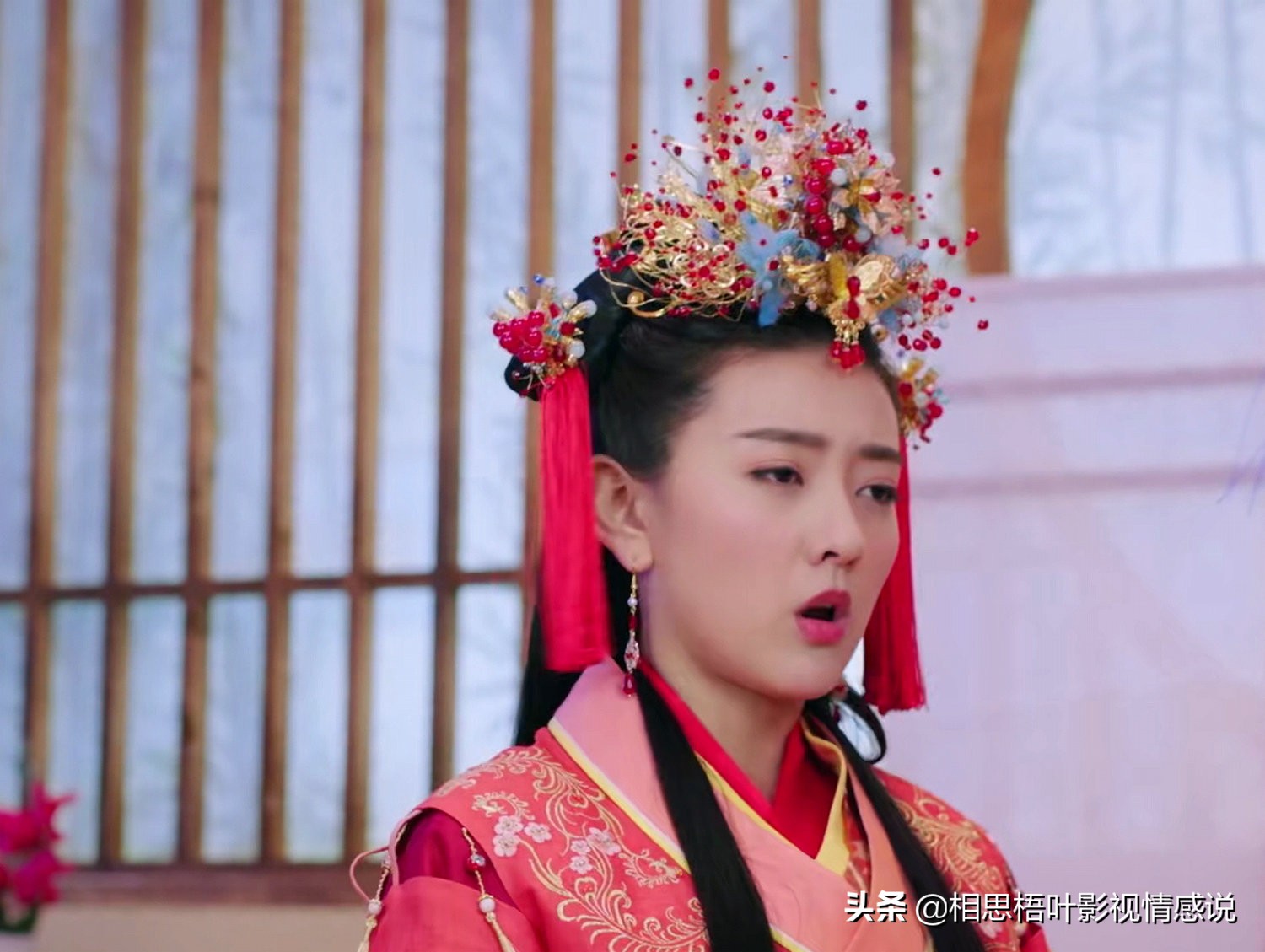 双世宠妃中的曲小檀性格,双世宠妃曲小檀穿越原因