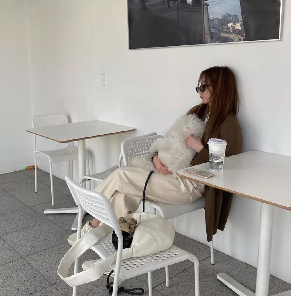 ins上有名的韩国独居博主,38岁独居全职博主