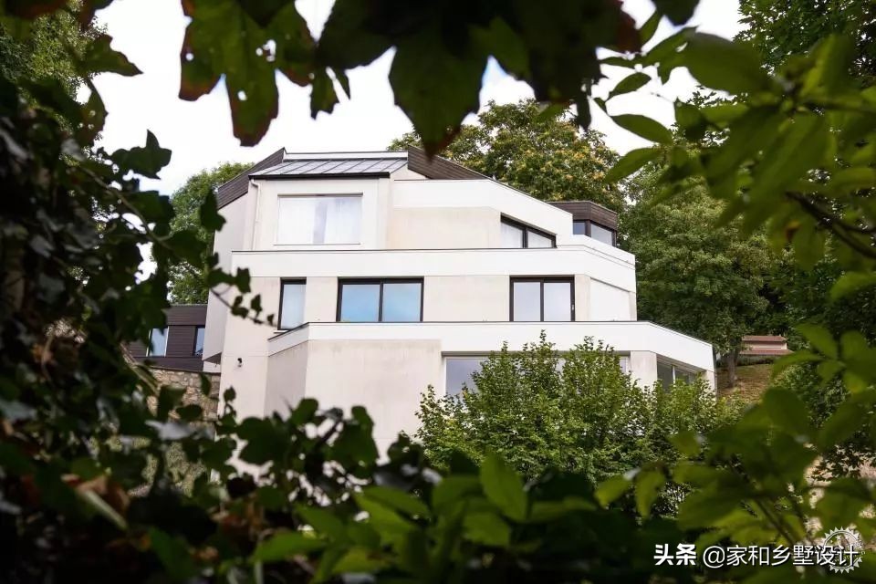 c罗梅西房子对比,梅西c罗内马尔生活