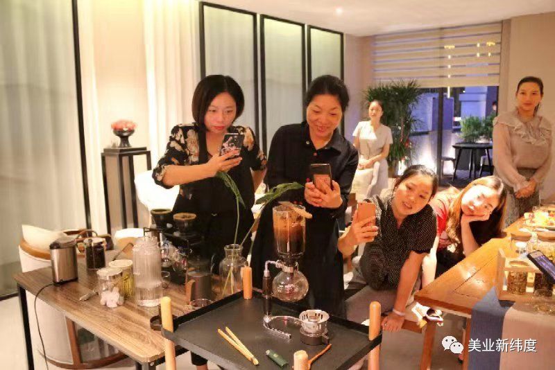 美容院转型新零售社群,传统美容店转型新美业