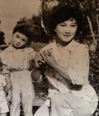 高秀敏女儿败掉7套房,高秀敏女儿李萱败光家产视频