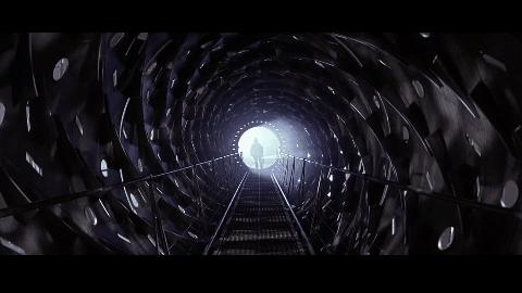 深入骨髓的恐怖|黑洞表面，一次痛苦绝望的炼狱之旅