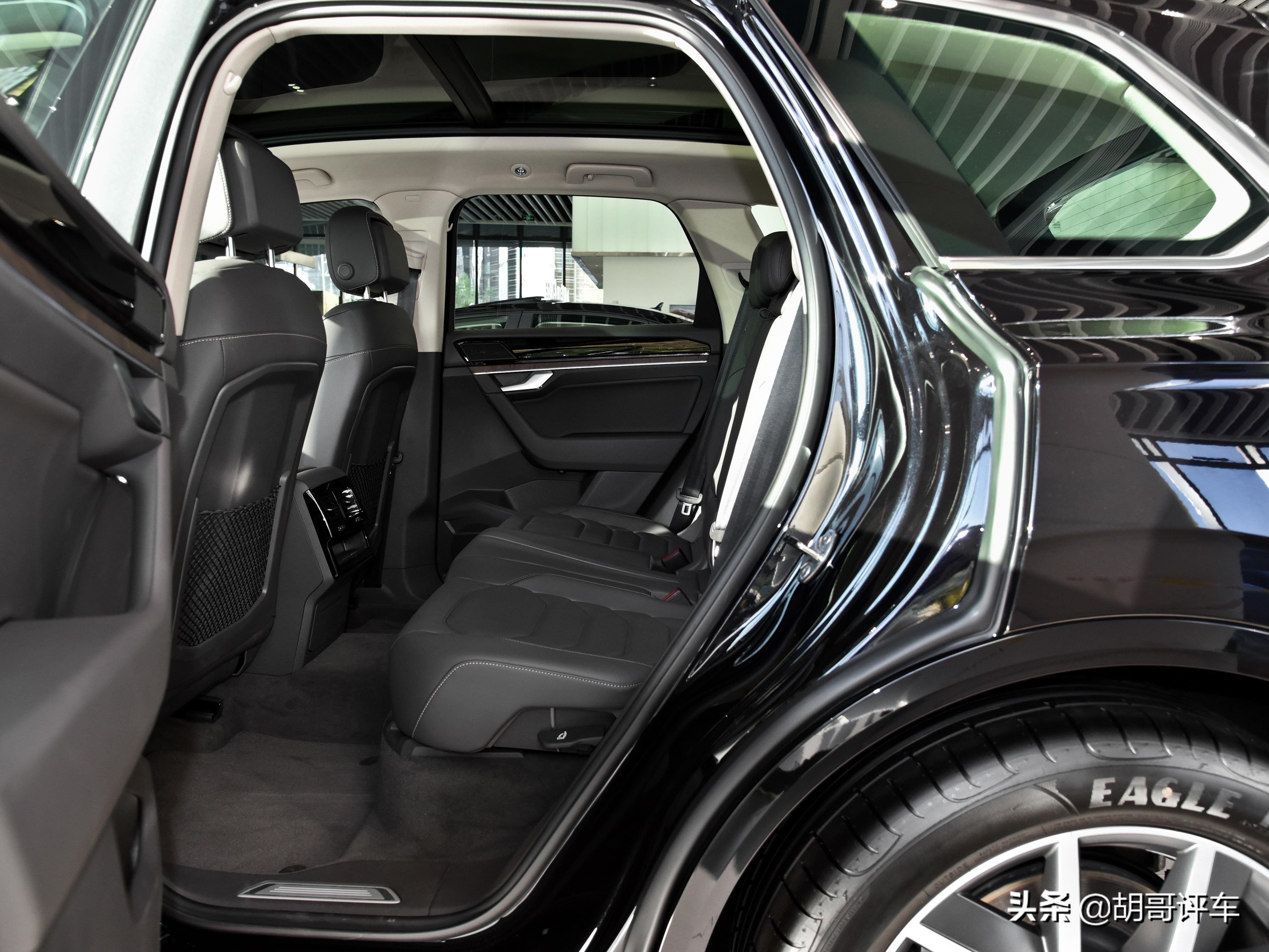 豪华大型suv性价比最高的车型,新款途锐最新款尺寸增长