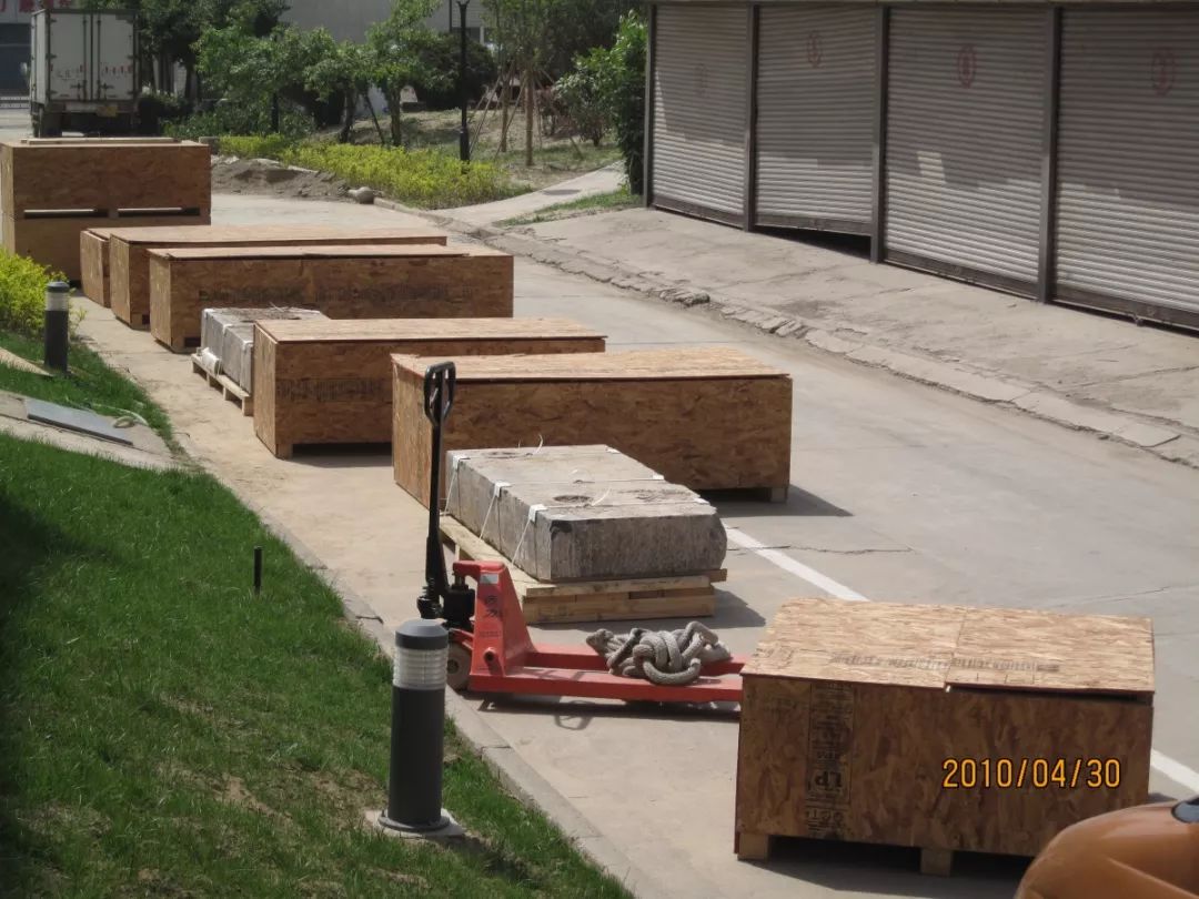 午夜时分，西安长安区一村子的古墓里突然发出一声巨响！而墓主人竟然是唐玄宗曾经最宠爱的女人，不是杨玉环