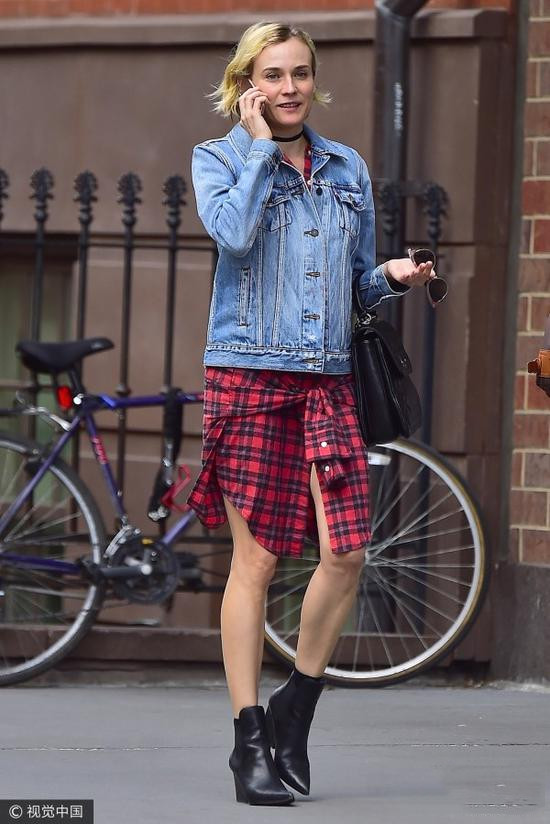 格子衬衫怎么样的显瘦,格子衬衫很显老怎么穿