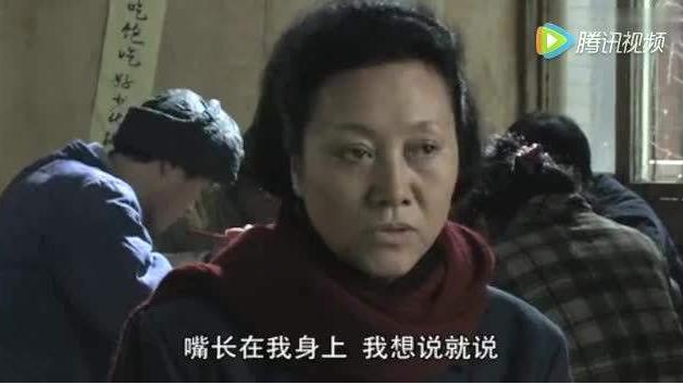 顺产时，产妇忽然说：什么东西夹到我了！医生：别怕，我都见惯了