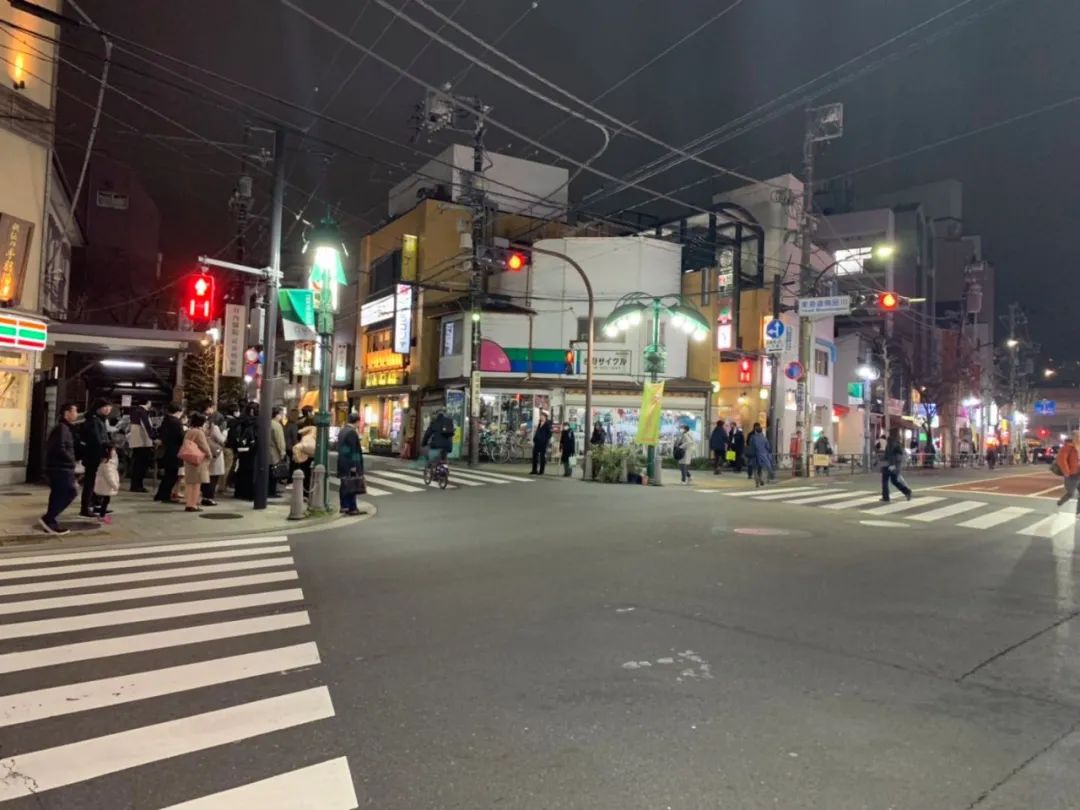 此时此刻,他们在日本,他们在韩国