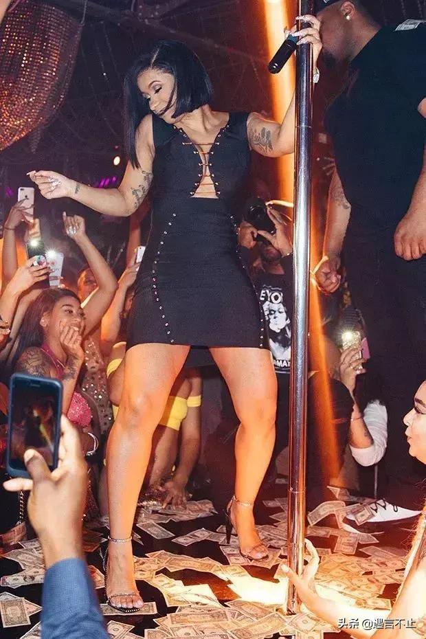 脱衣舞娘到饶舌天后，贫民窟女孩到时尚ICON，CardiB连上微博热搜