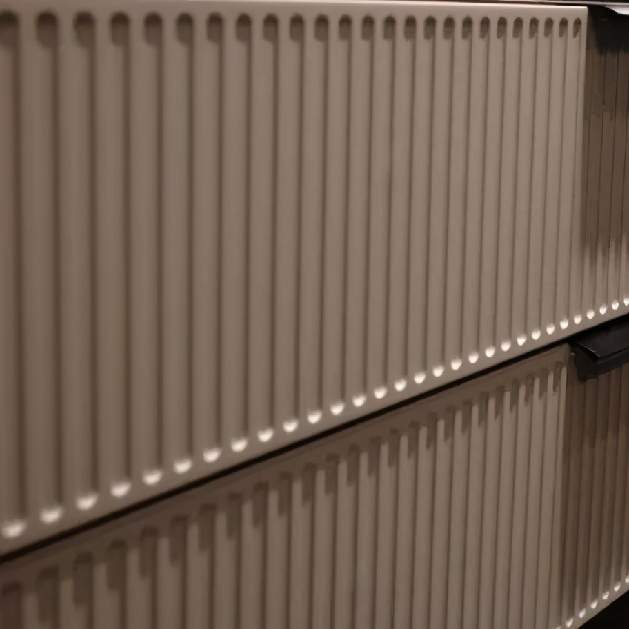 打柜子门板选择,墙壁柜用什么门板好