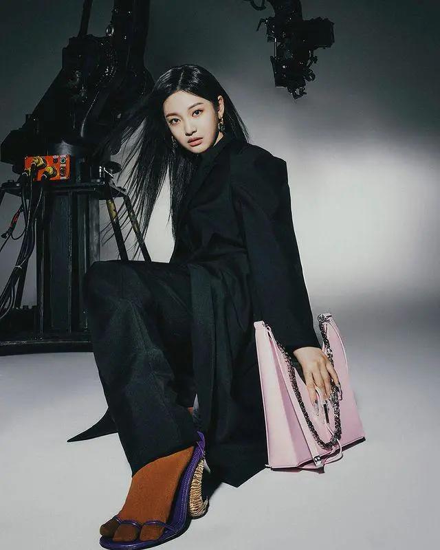 适合春天背的小众新款包推荐,春夏最值得入手的服装