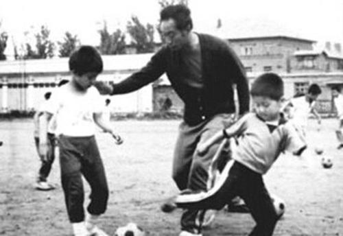 肇俊哲为辽足献上32年生涯的爱,肇俊哲爱新觉罗后裔