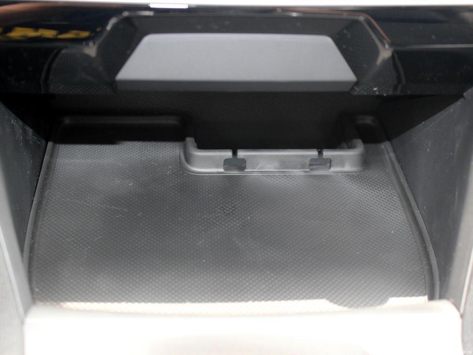 思域2.0ltypes跟思域2.4的区别,本田思域买哪个配置好