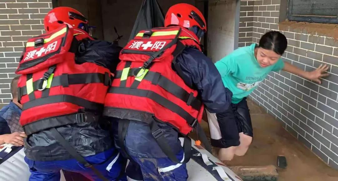 丽锦集团向河南省红十字会捐赠，助力河南灾后重建