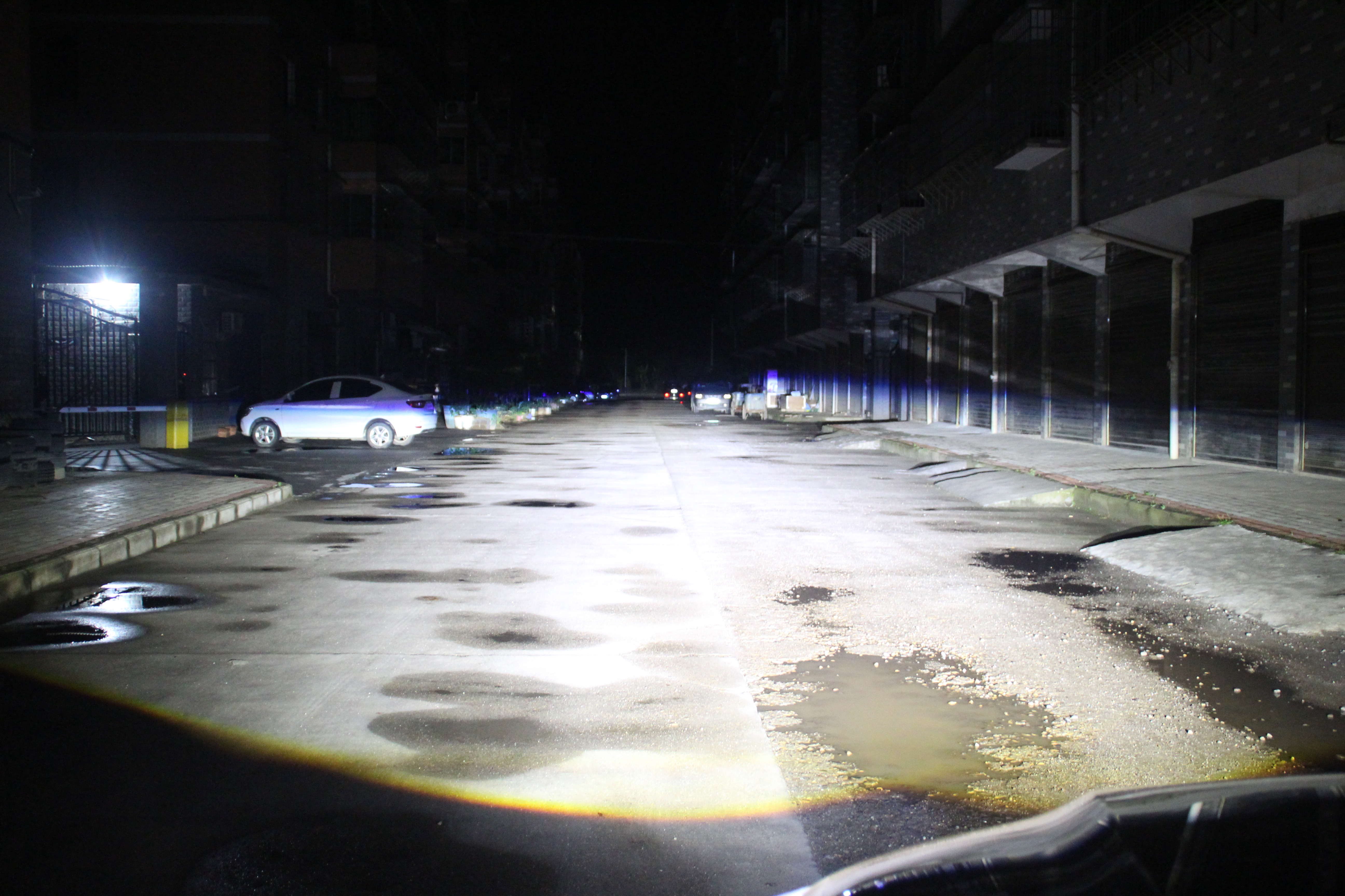 30万汉兰达能换什么车,汉兰达改激光大灯