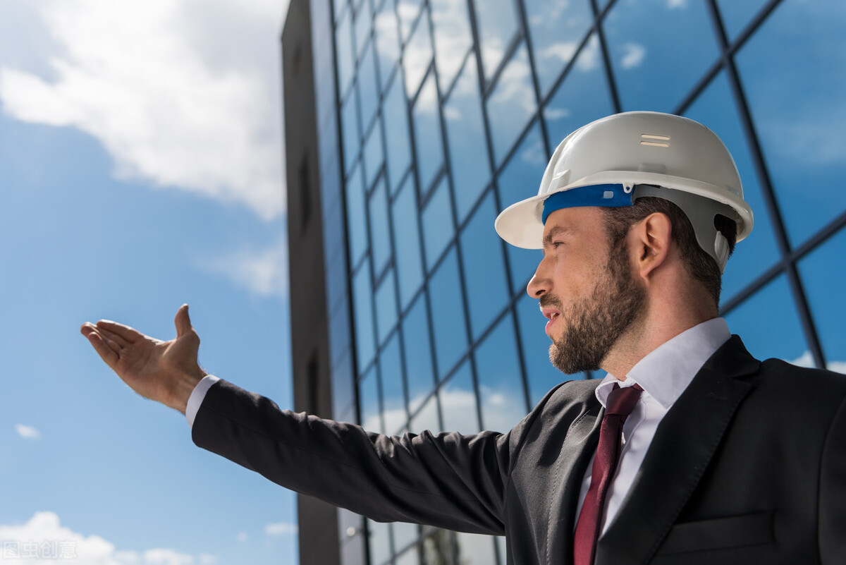 身份低微的采矿工程师,在国外却是炙手可热,甚至当上了总统