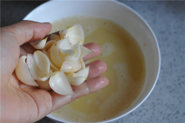 冬天吃鸡蛋怎么吃法营养最高,天冷了最爱的懒人蒸蛋