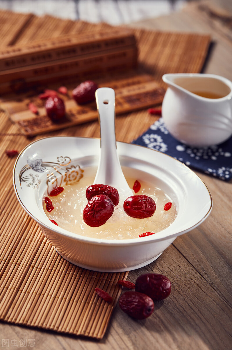 燕窝炖化成水是怎么回事,为什么燕窝炖好化水了