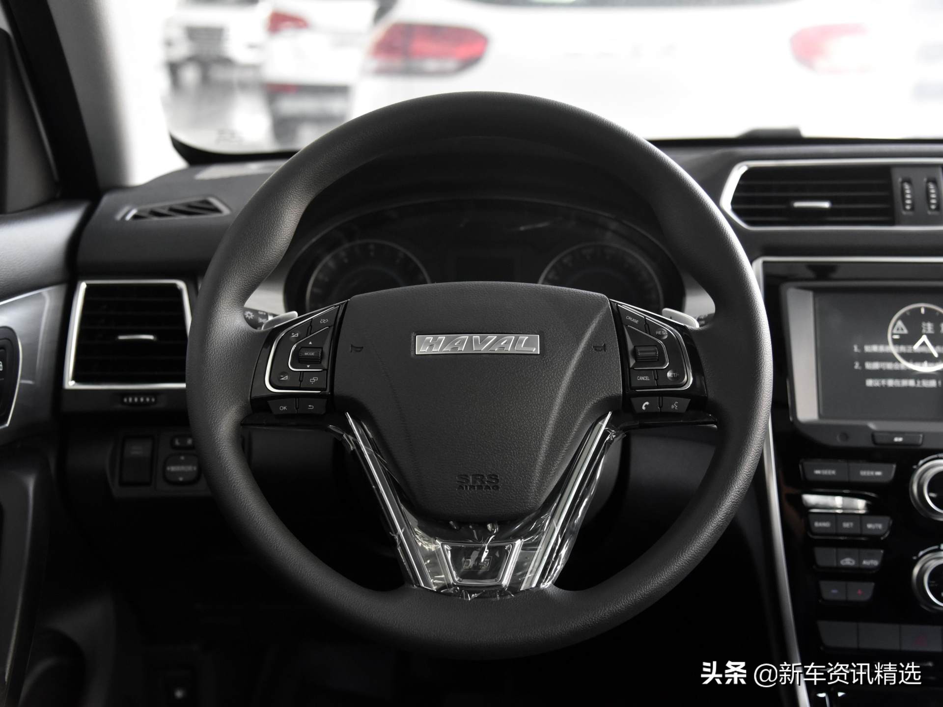 价格低廉高品质，与销冠同等实力，省油自动挡SUV，实拍哈弗H2