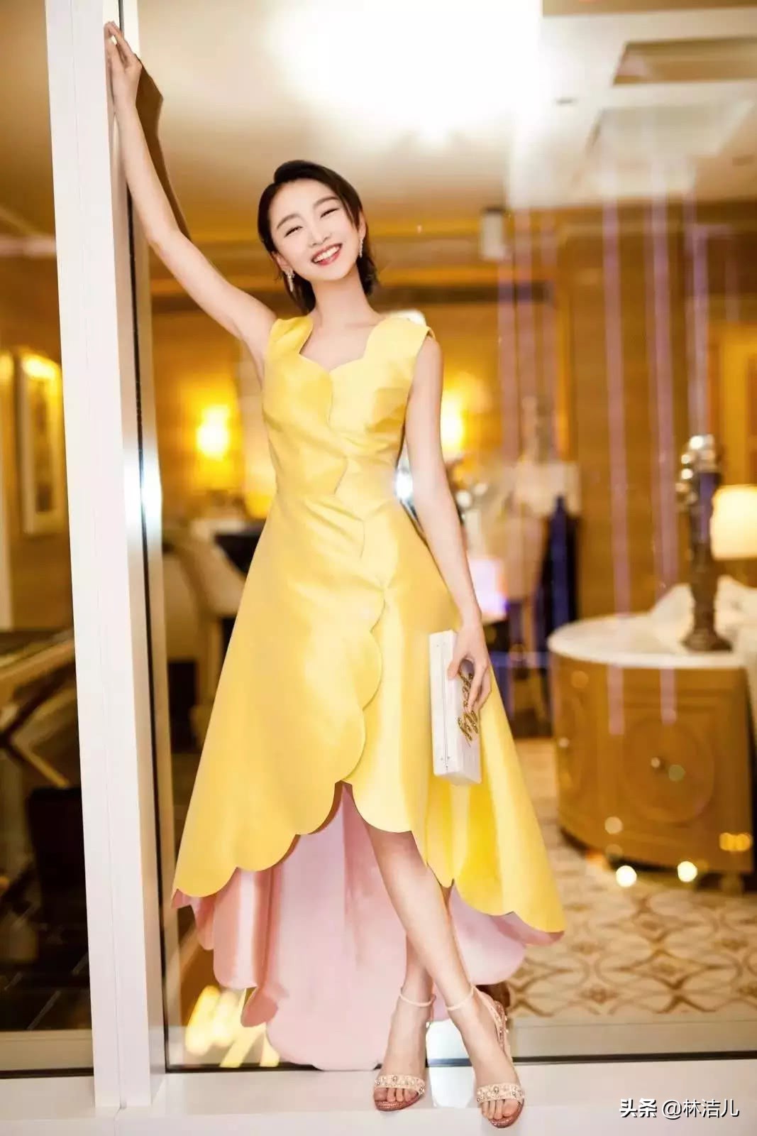 杨幂周冬雨最美的十张照片,杨幂周冬雨造型