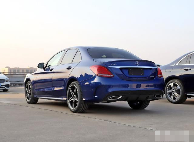 19款奔驰c180l值得购买吗,19款奔驰c180l值不值得入手