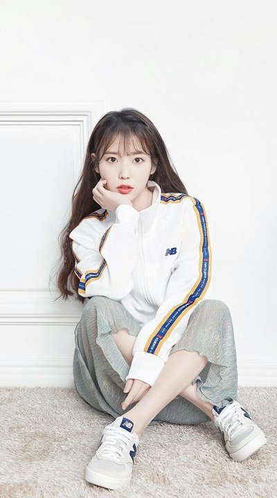 长着一张幼稚的脸，怎么驾驭“华丽感”？这两个细节告诉你真相