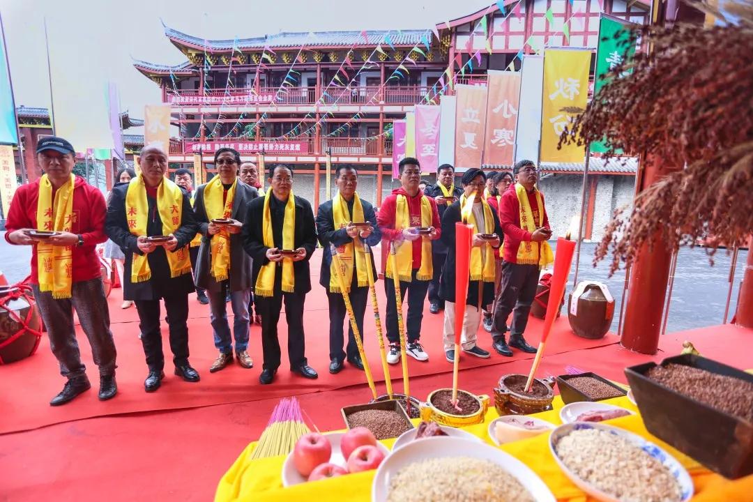 封藏真年份酒|未来酱背后的硬核“酒庄庄主”现身茅台