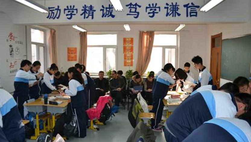 2020全景看高中|信息高级中学:双导师培养育英才