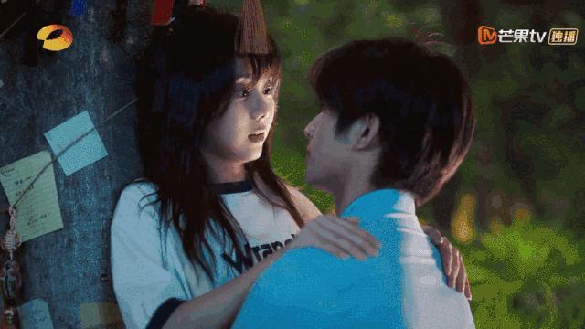 谭松韵是塌鼻子吗,谭松韵鼻子塌吗