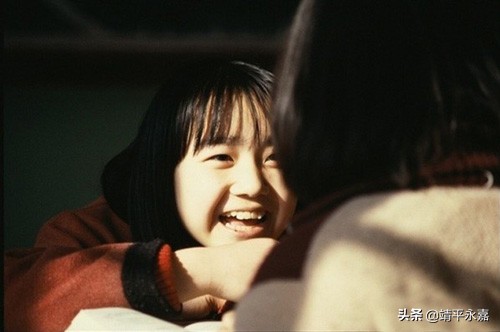 中国女性百年校服变化讲解,南方航空空乘制服的演变