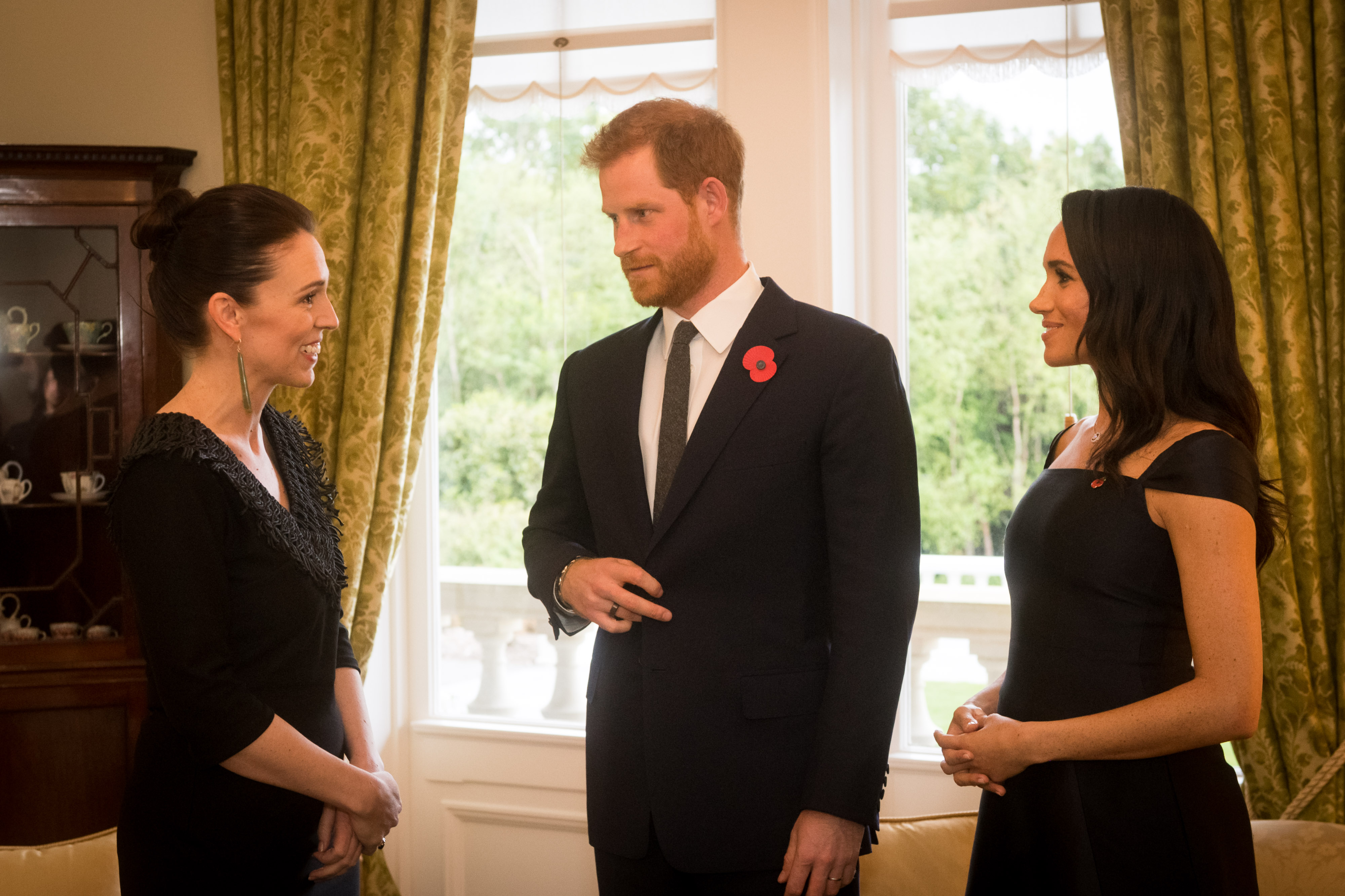 哈里梅根蜜月,哈里梅根徒步游