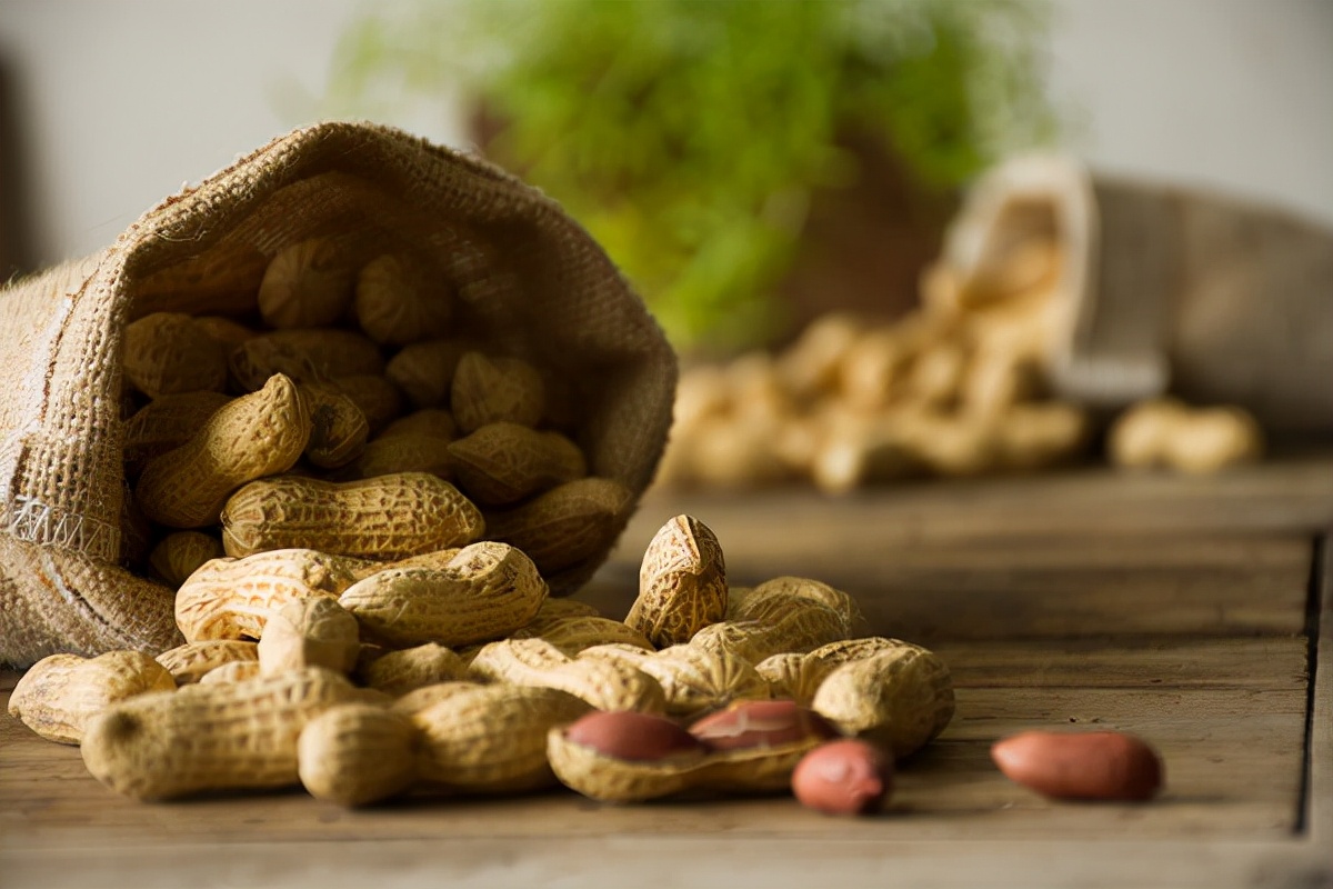 老人严重便秘吃什么药快速排便,治便秘的药是饭前吃还是饭后吃