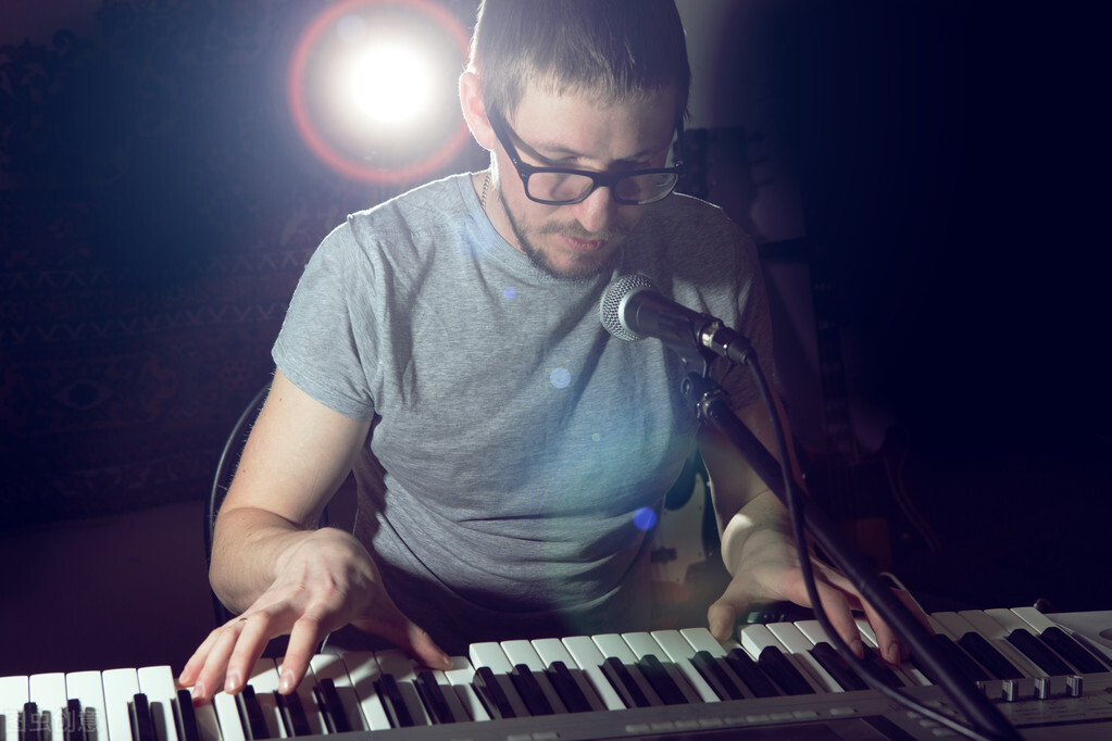 气泡音真的有利于保护嗓子吗,如何练习气泡音保护嗓子