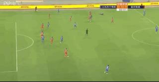 一场激情逆转的背后……奥帅更衣室嘶哑感谢老大哥力捧张凌峰