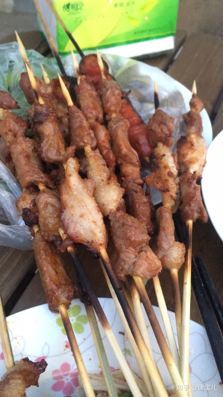 一楼带花园顶楼送阁楼,顶楼送阁楼和一楼送小院哪个合适